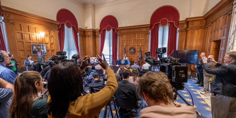 Media meets with the State Senate Majority Conference in the Capitol.